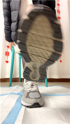 【乐乐】脏鞋底白棉袜圣水    260205-12BP