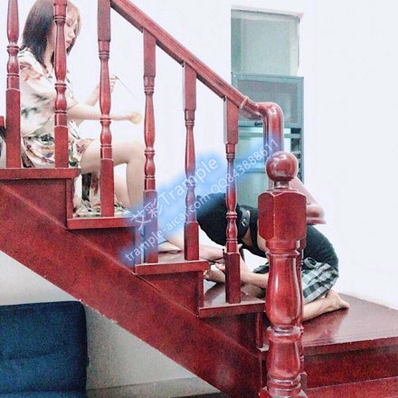 【调教视频】【酷奇大脑斧S】福利场:贱狗钻裆草狗嘴，赏口香糖吃